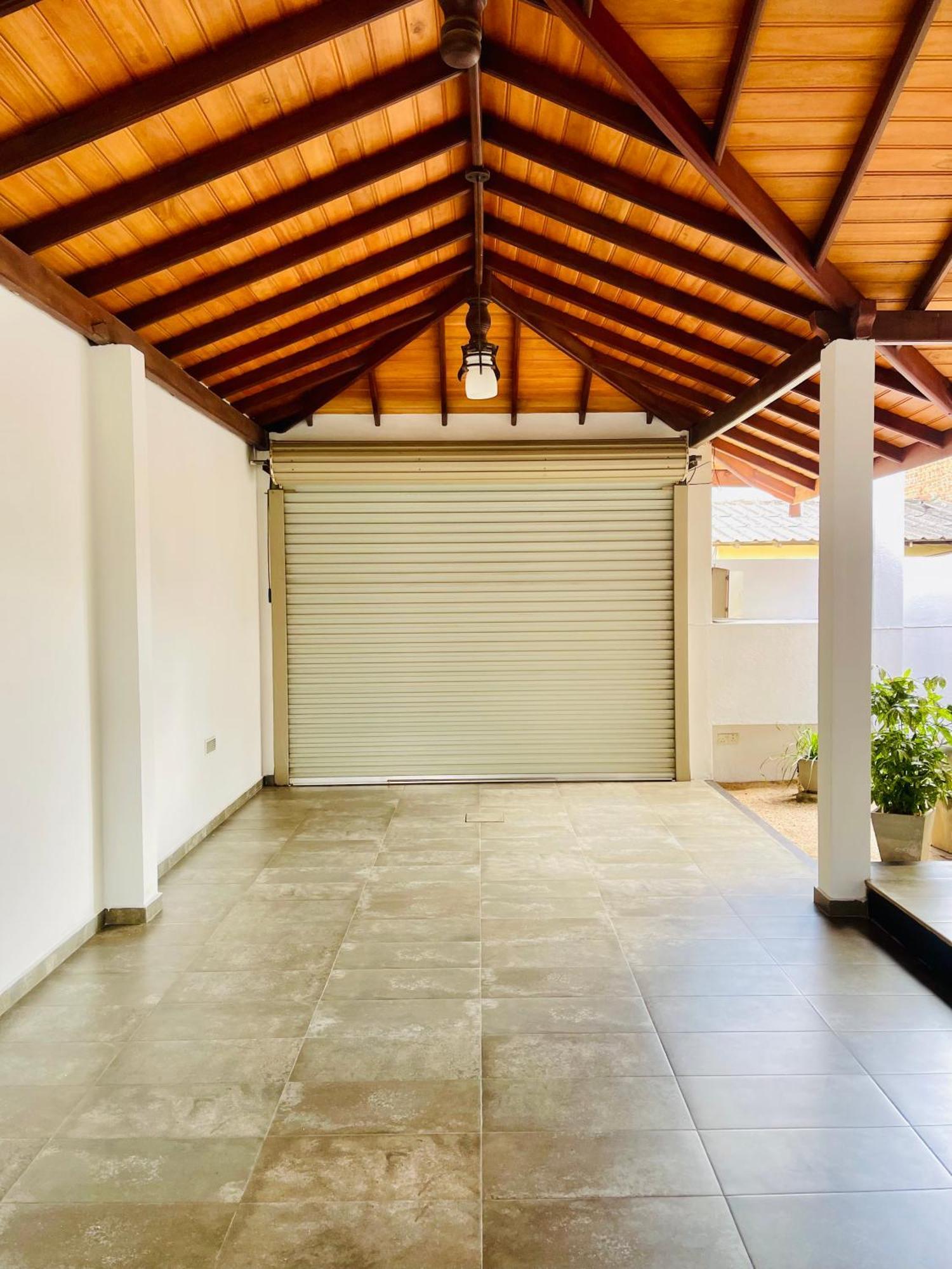 Sand & Surf Guest House Negombo Exterior photo